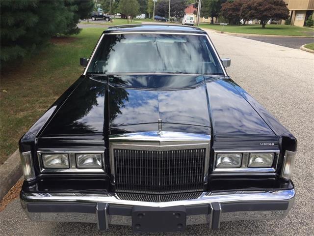1988 Lincoln Town Car (CC-1178029) for sale in Cherry Hill, New Jersey