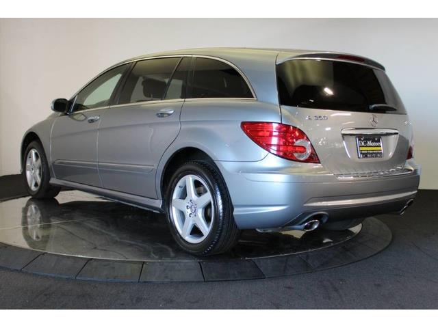 2010 Mercedes-Benz R-Class (CC-1179075) for sale in Anaheim, California