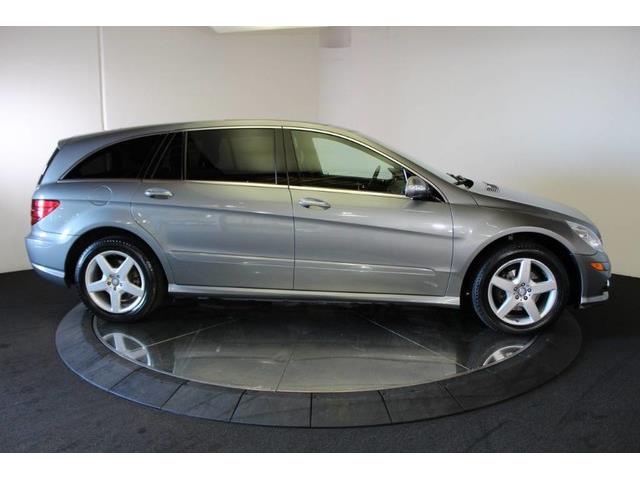 2010 Mercedes-Benz R-Class (CC-1179075) for sale in Anaheim, California
