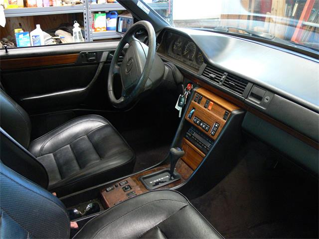 1992 Mercedes-Benz 300E Sportline (CC-1179237) for sale in New Bern, North Carolina