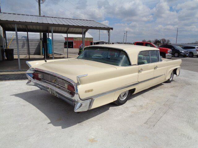 1958 Lincoln Premiere (CC-1181500) for sale in Staunton, Illinois