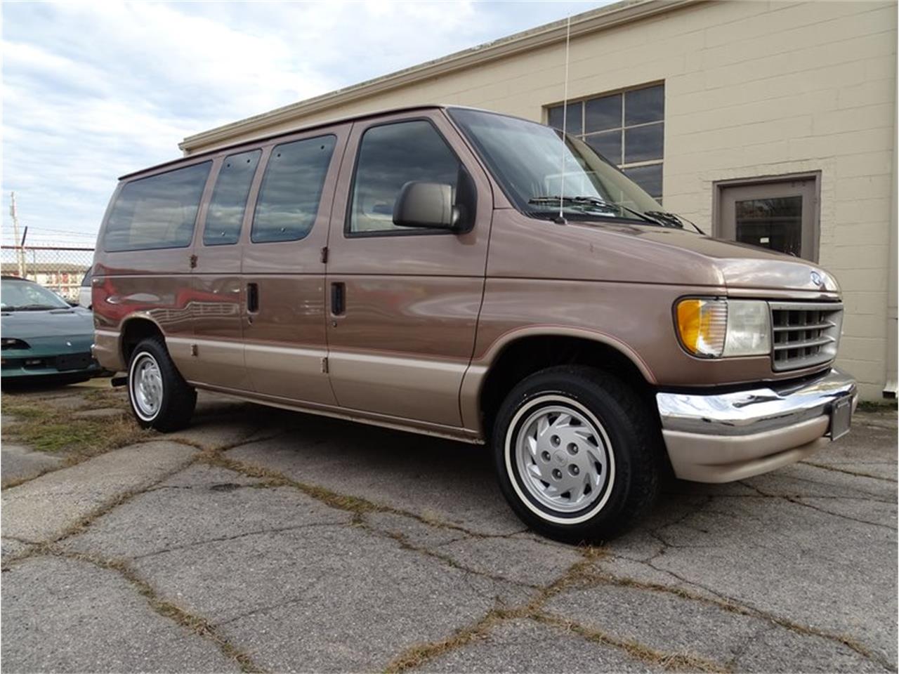 1994 Ford Econoline for Sale CC1180388