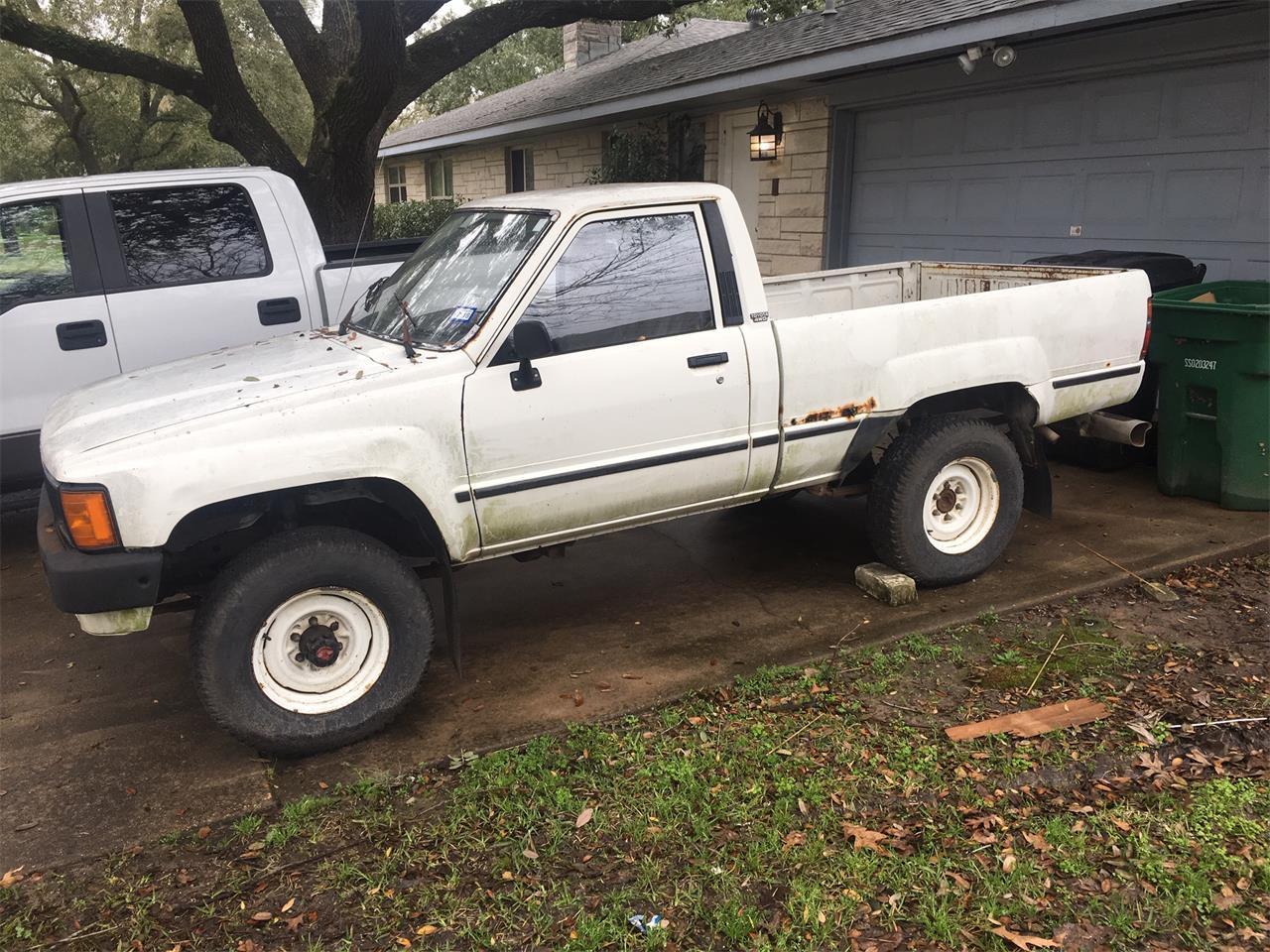 Toyota pickup 1985