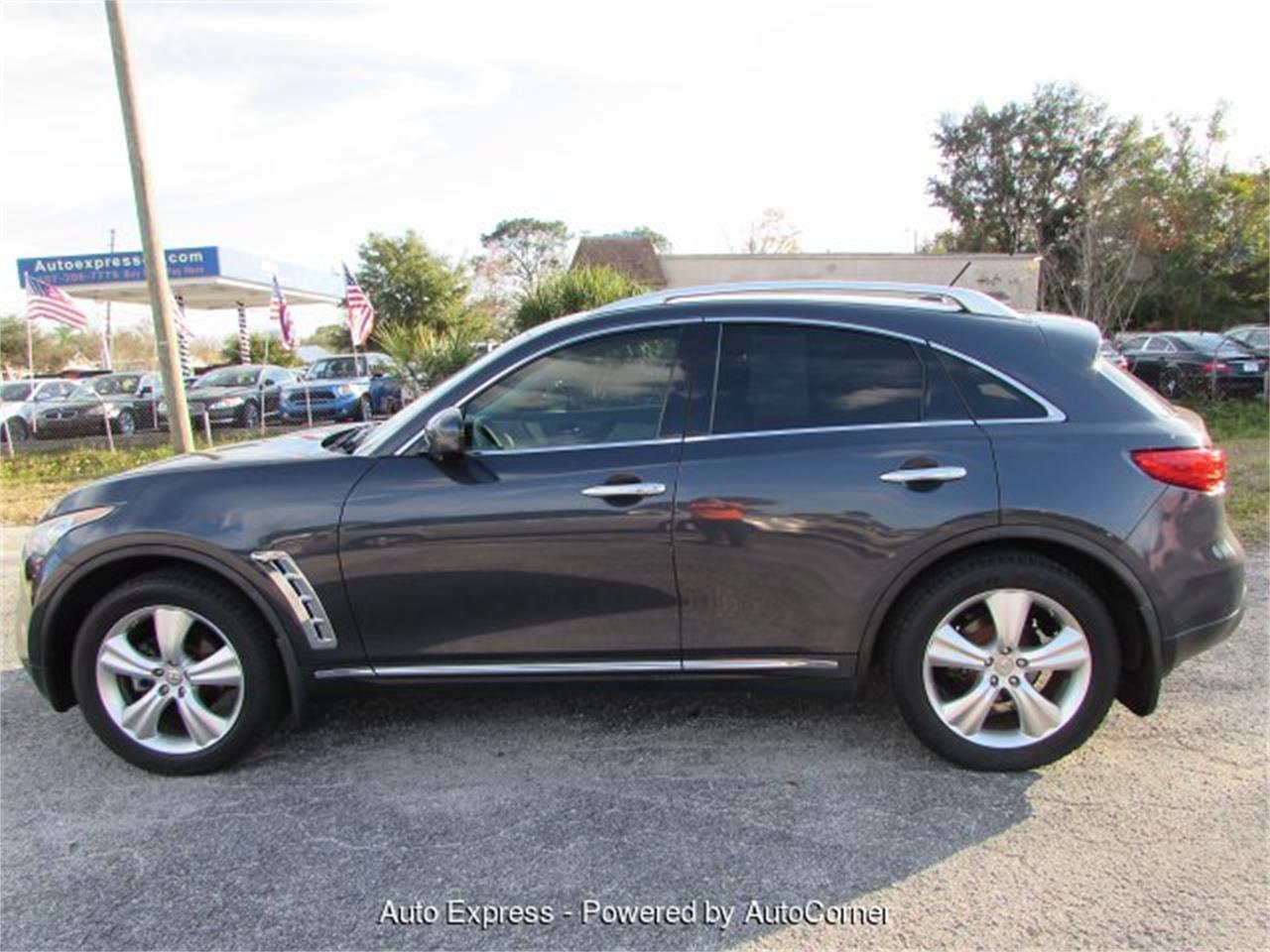 Infiniti fx35 2011