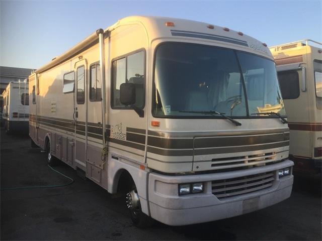 1993 Fleetwood Bounder (CC-1187999) for sale in Pahrump, Nevada