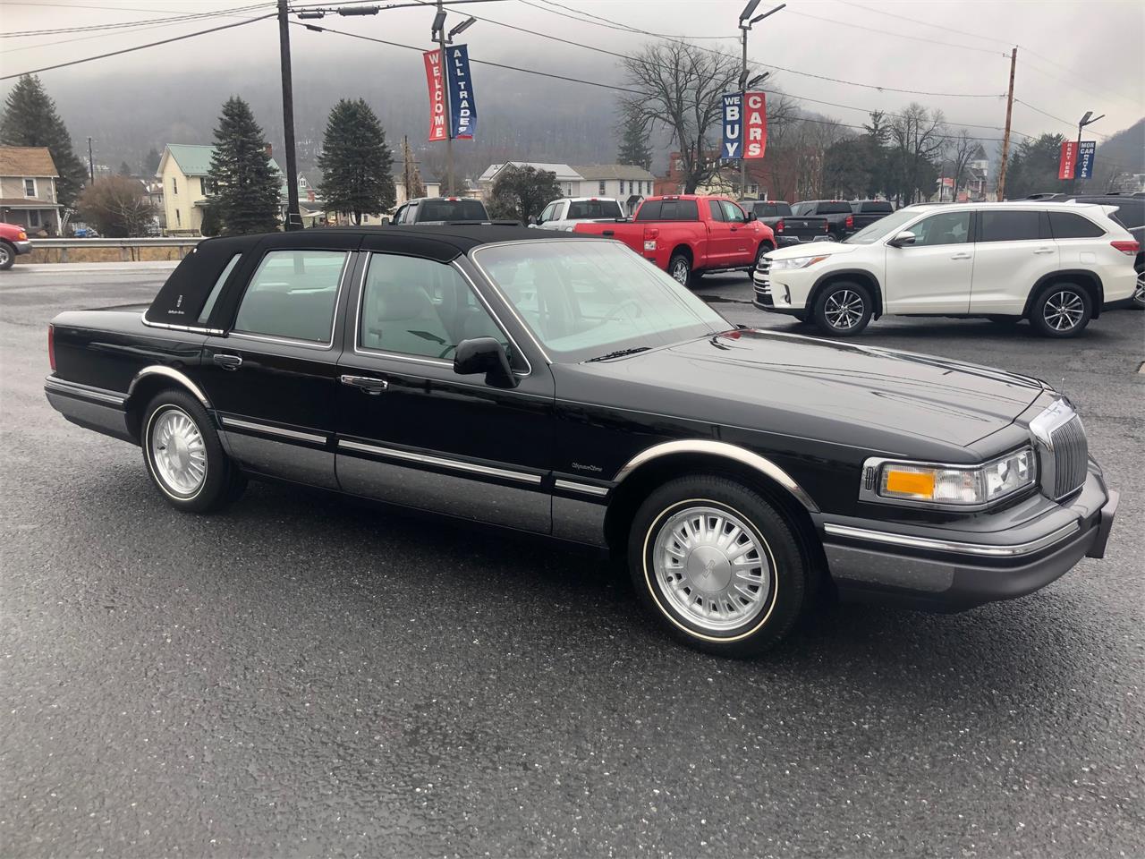 1997 Lincoln Town Car for Sale | ClassicCars.com | CC-1188645