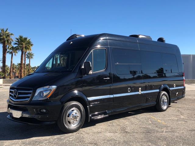 2018 Airstream INTERSTATE 3500 EXT (CC-1180865) for sale in Palm Springs, California