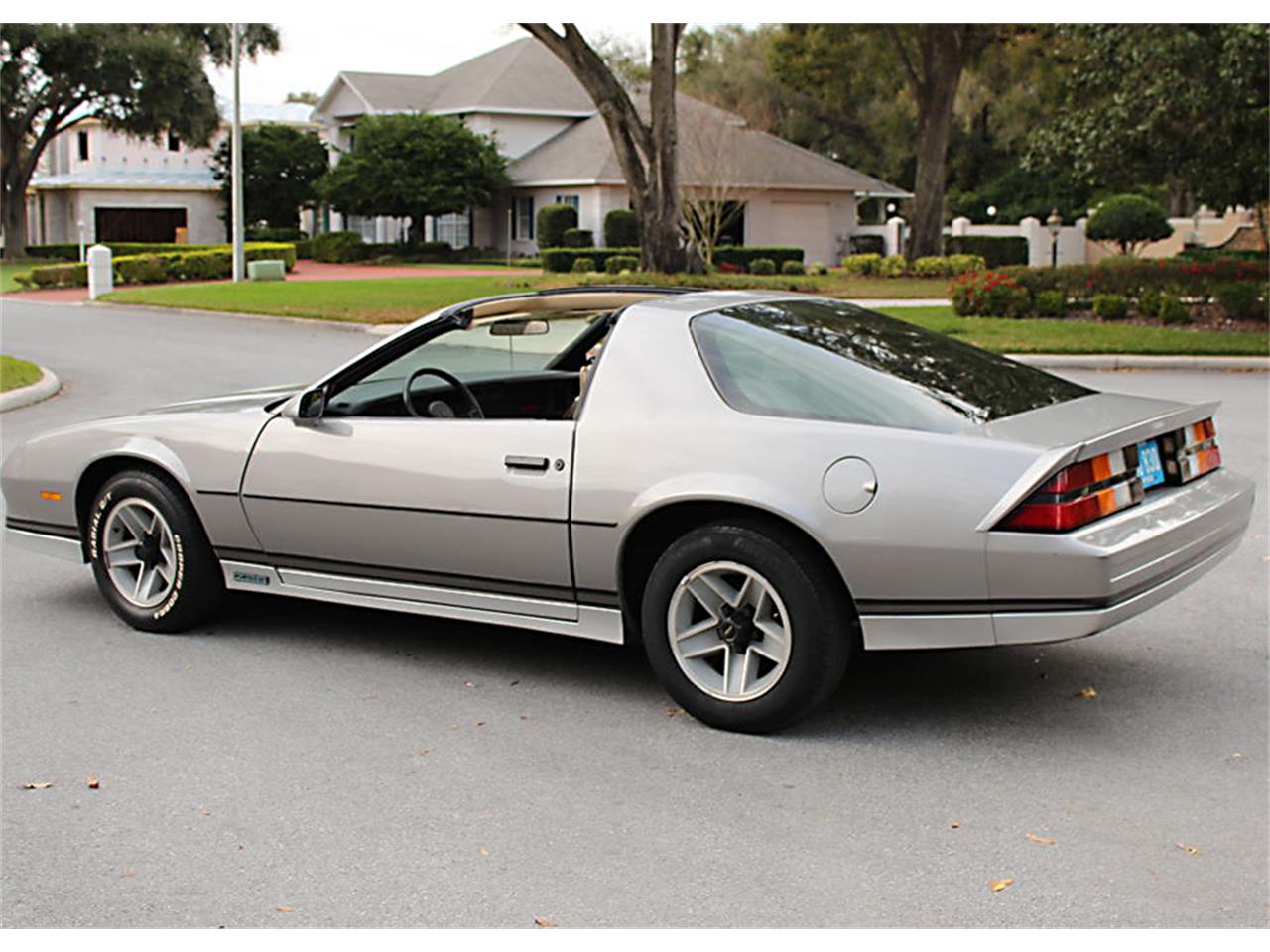 Chevrolet camaro 1983