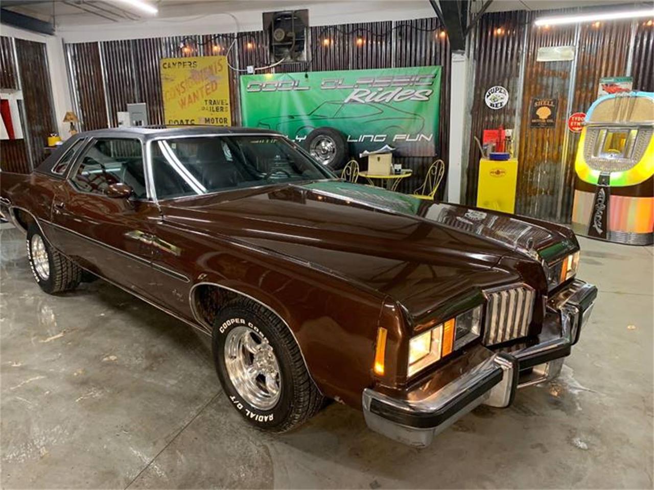 Pontiac grand prix 1977