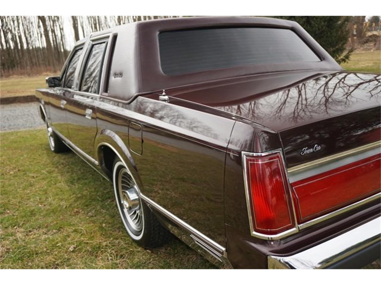 Lincoln town car 1987