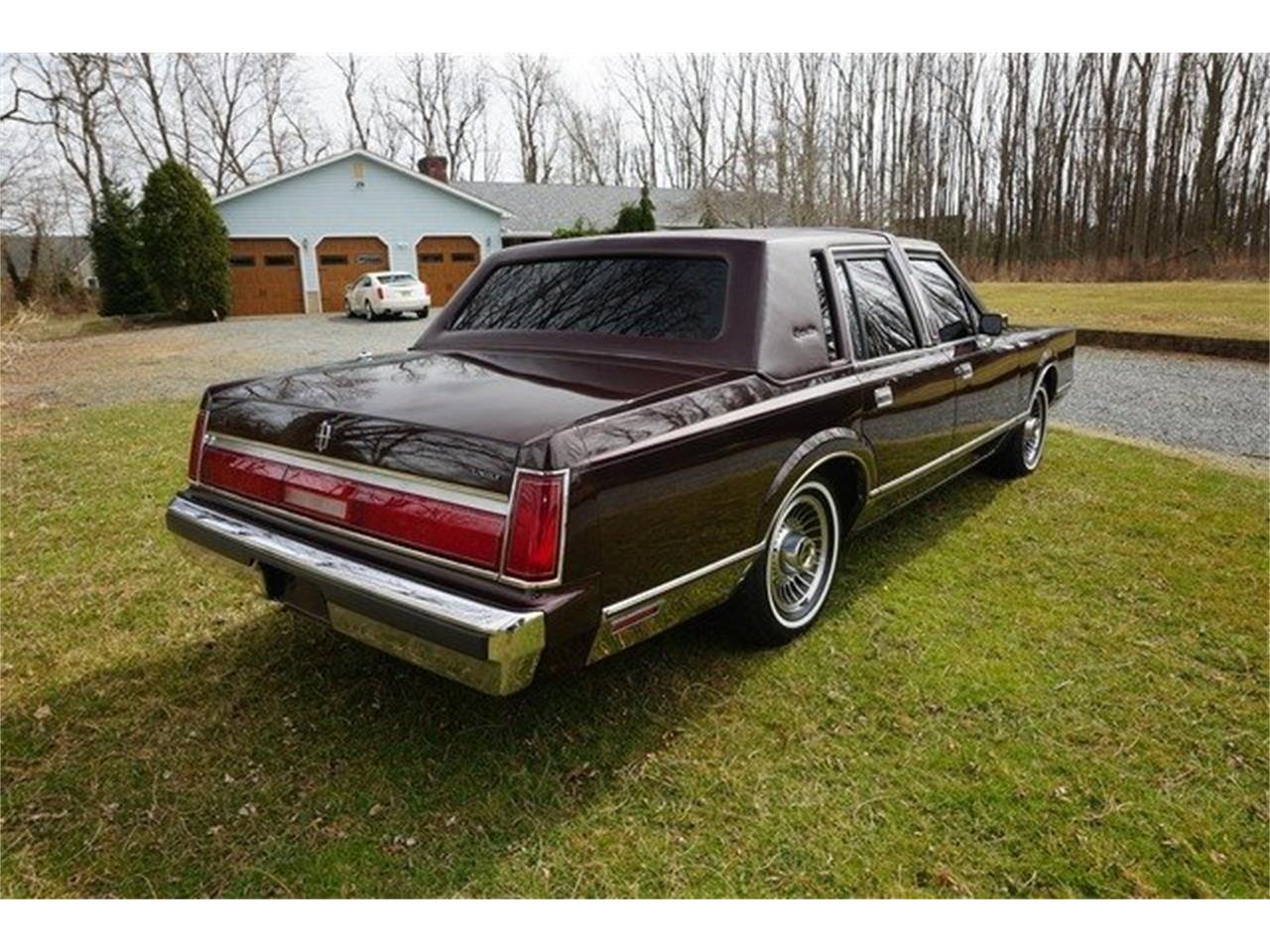 Lincoln town car 1987