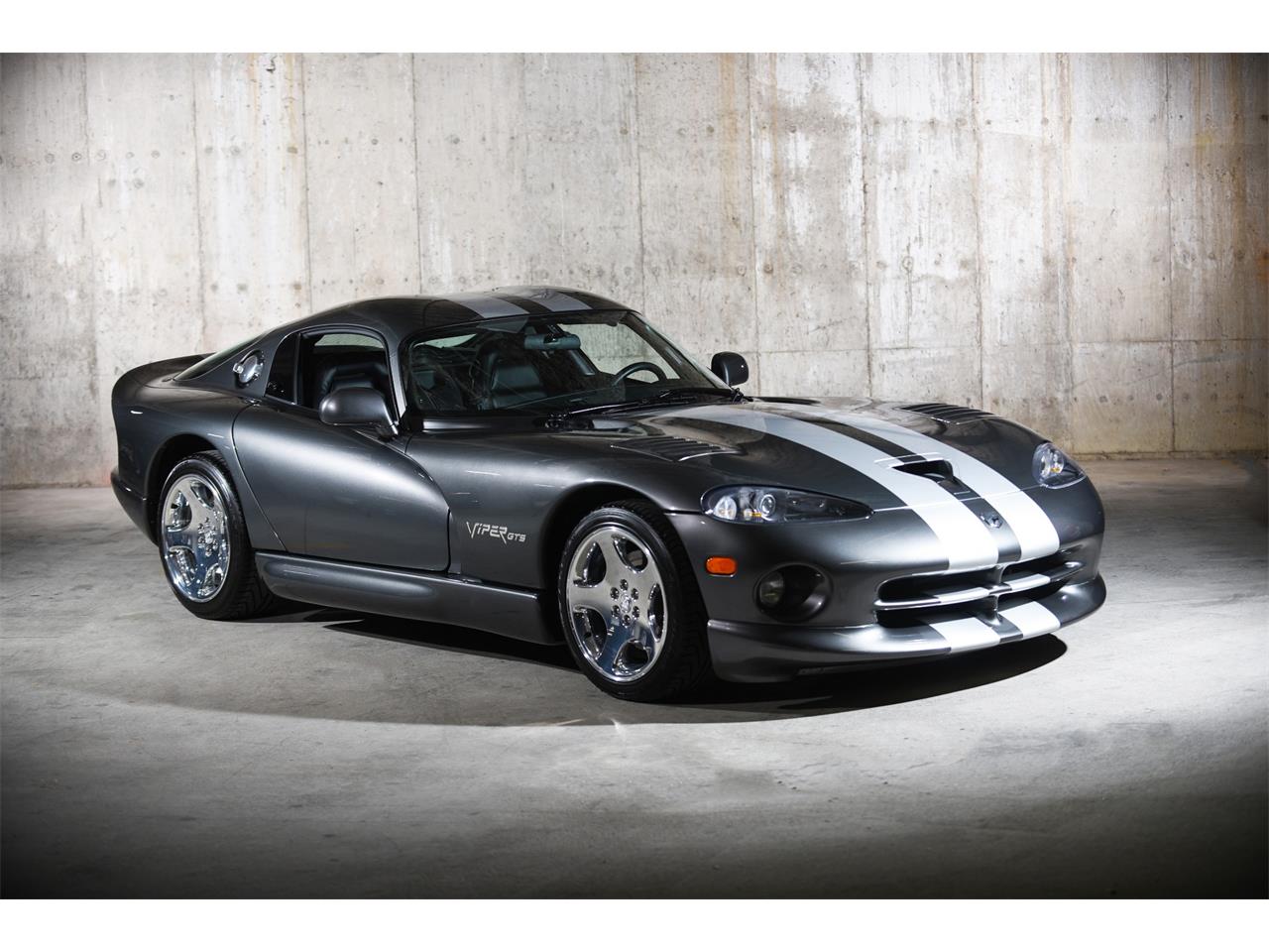 Dodge viper 2002