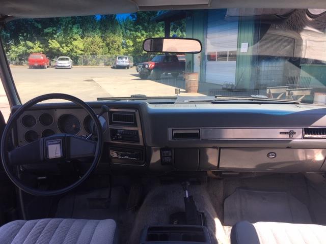 1989 Chevrolet Suburban (CC-1207002) for sale in Hillsboro, Oregon