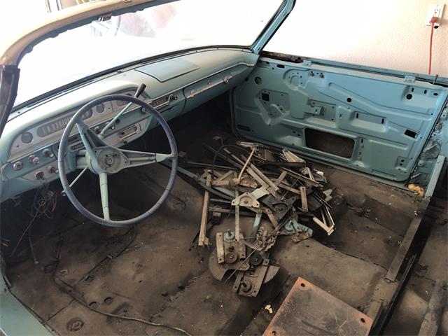 1960 Ford Sunliner (CC-1200882) for sale in El Paso, Texas