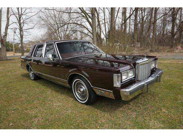 1987 Lincoln Town Car (CC-1211278) for sale in Monroe, New Jersey