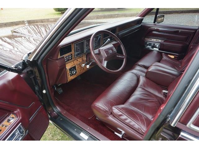 1987 Lincoln Town Car (CC-1211278) for sale in Monroe, New Jersey