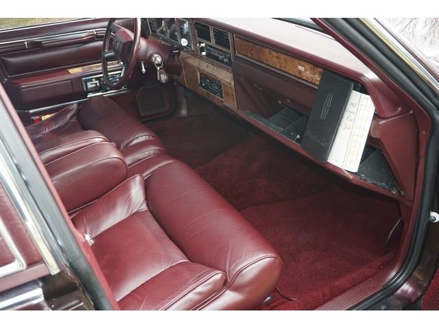 1987 Lincoln Town Car (CC-1211278) for sale in Monroe, New Jersey