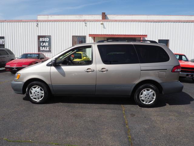 2003 Toyota Sienna (CC-1211511) for sale in Tacoma, Washington