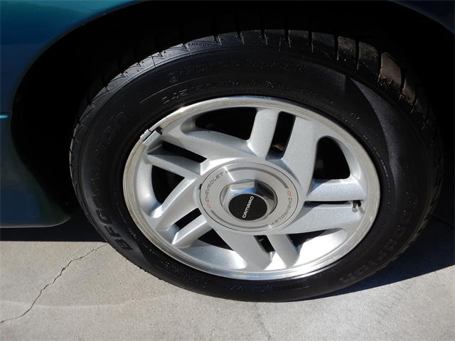 1995 Chevrolet Camaro Z28 (CC-1211796) for sale in Woodland Hills, California
