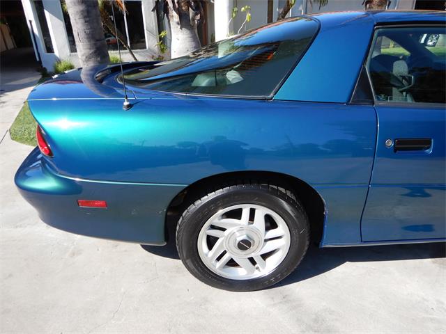 1995 Chevrolet Camaro Z28 (CC-1211796) for sale in Woodland Hills, California
