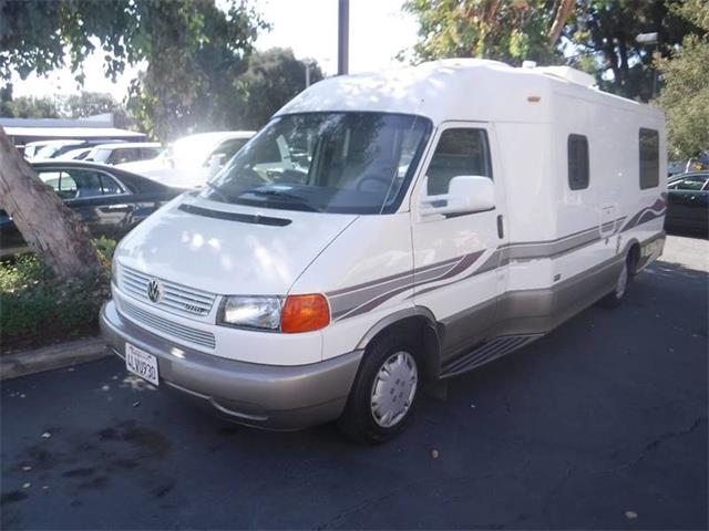 2002 Winnebago Recreational Vehicle (CC-1210295) for sale in Thousand Oaks, California