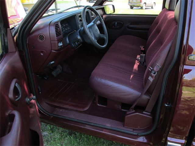 1998 Chevrolet Cheyenne (CC-1218731) for sale in Goodrich, Michigan