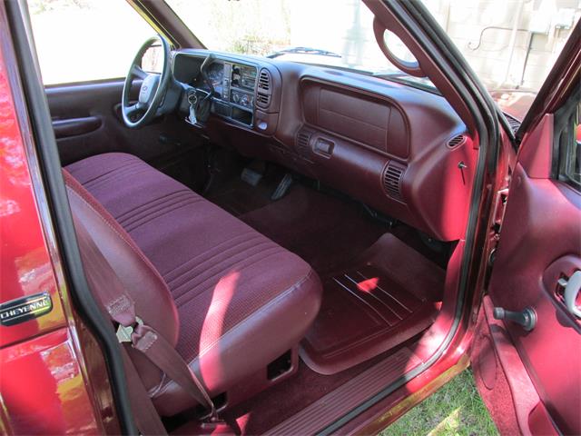 1998 Chevrolet Cheyenne (CC-1218731) for sale in Goodrich, Michigan