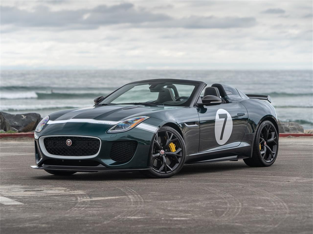 Jaguar f Type British Racing Green