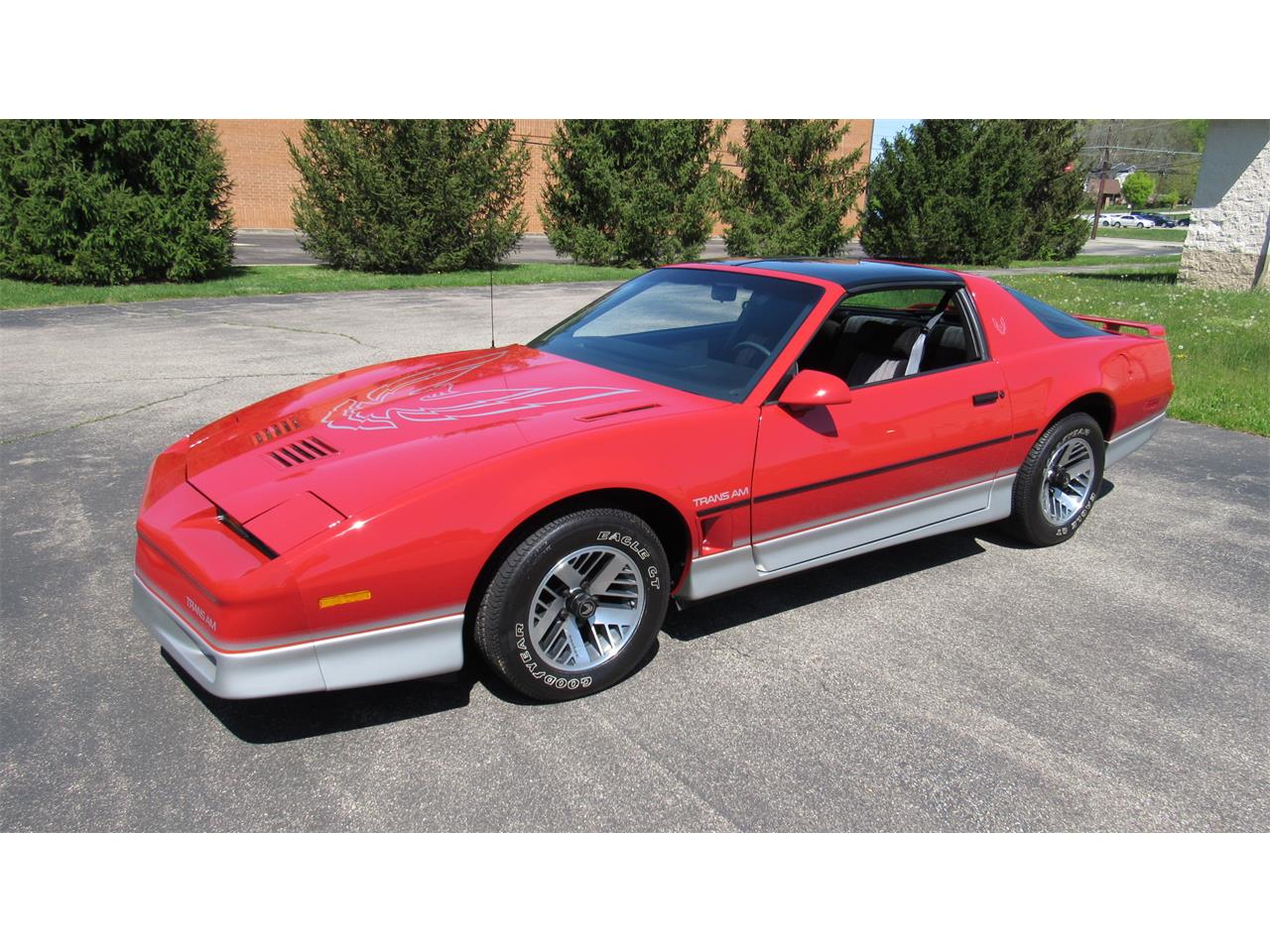 Pontiac firebird 1985