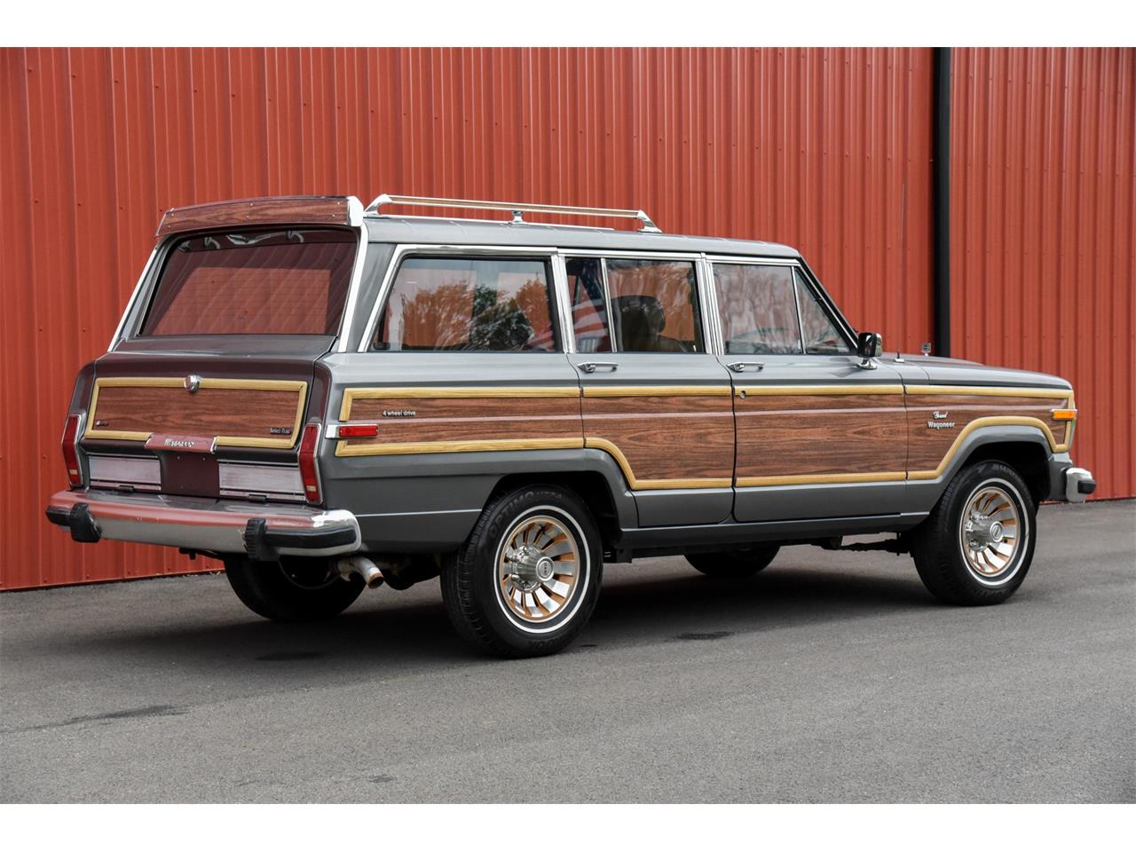 Jeep grand wagoneer 1986