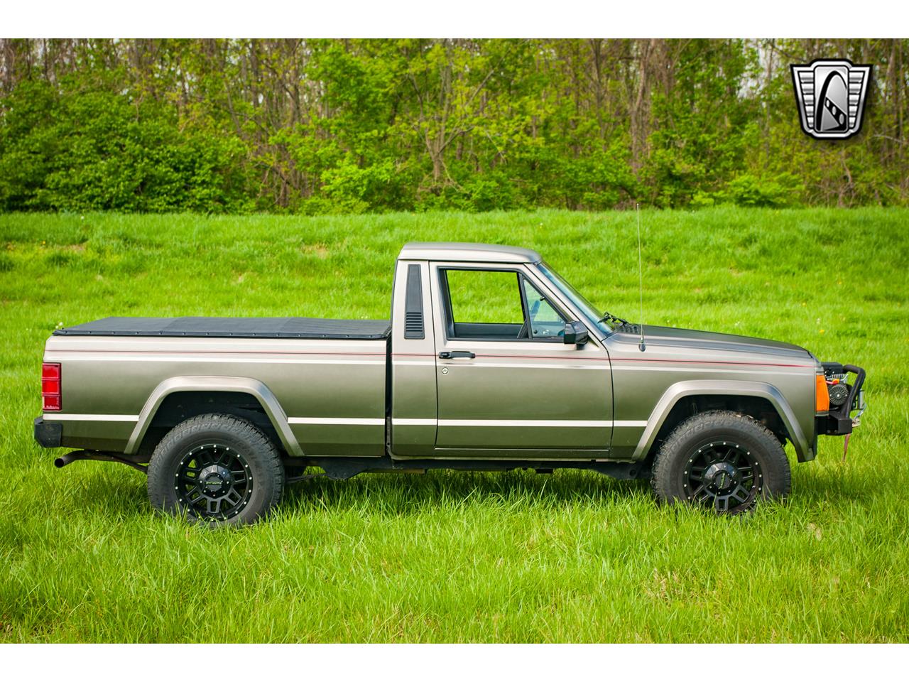 Jeep comanche classic