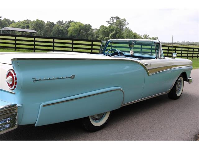 1957 Ford Fairlane 500 (CC-1227680) for sale in Conroe, Texas