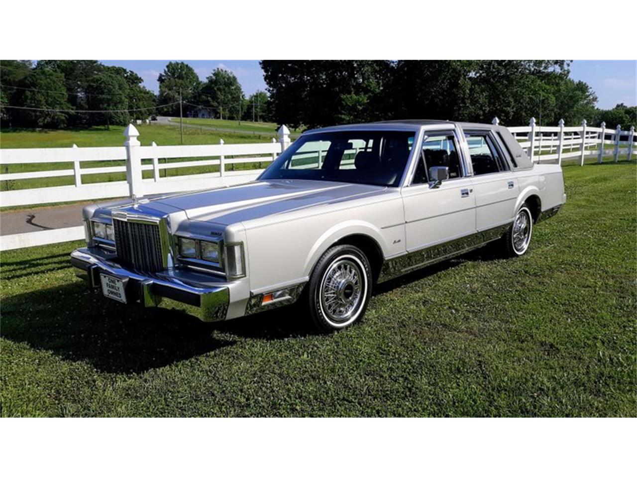 Lincoln town car 1987