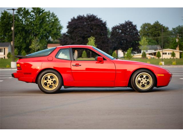 1987 Porsche 944 (CC-1239095) for sale in Southfield, Michigan