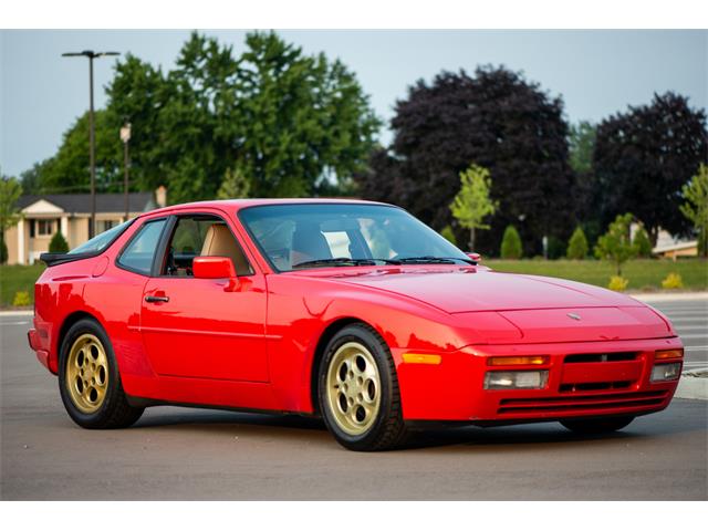 1987 Porsche 944 (CC-1239095) for sale in Southfield, Michigan