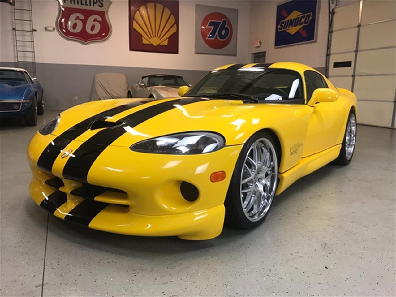 Dodge viper 2002