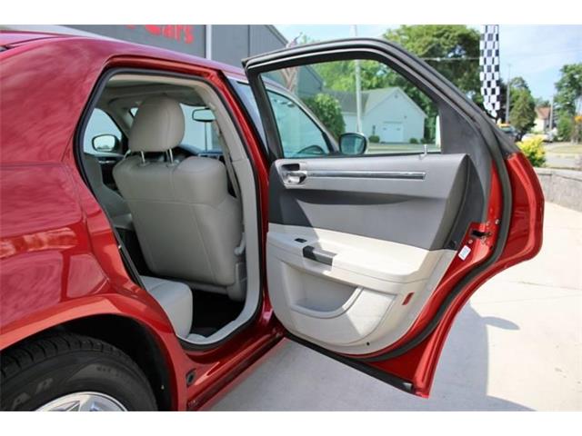 2006 Chrysler 300 (CC-1242385) for sale in Hilton, New York