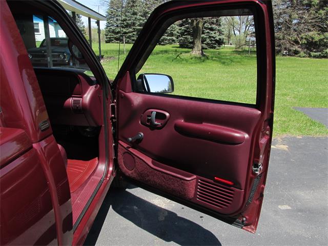 1998 Chevrolet Cheyenne (CC-1240362) for sale in Goodrich, Michigan