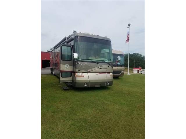 2005 Tiffin Recreational Vehicle (CC-1250201) for sale in Cadillac, Michigan