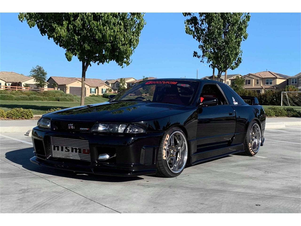 19 Nissan Skyline Gt R For Sale Classiccars Com Cc