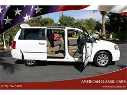 2014 Chrysler Town & Country (CC-1257793) for sale in La Verne, California