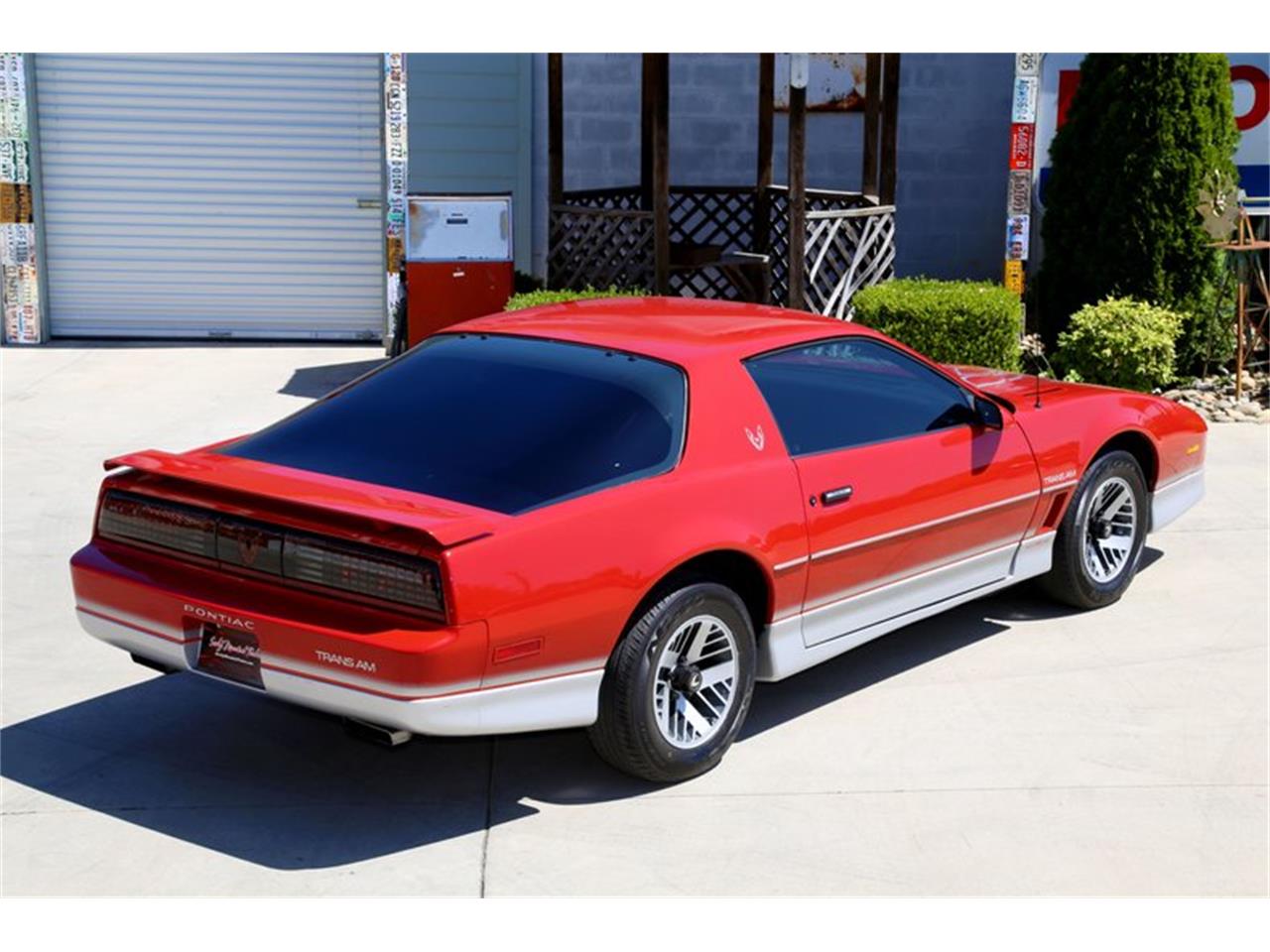 Pontiac firebird 1985