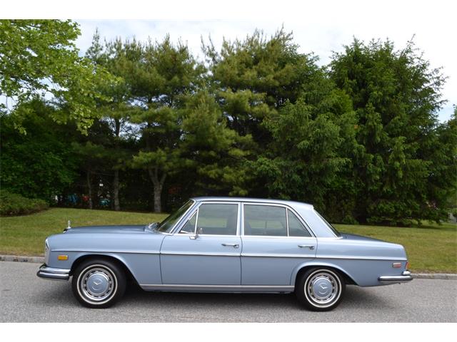 1972 Mercedes-Benz 280SE (CC-1266610) for sale in Southampton, New York