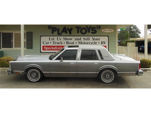 1984 Lincoln Town Car (CC-1266628) for sale in Redlands, California