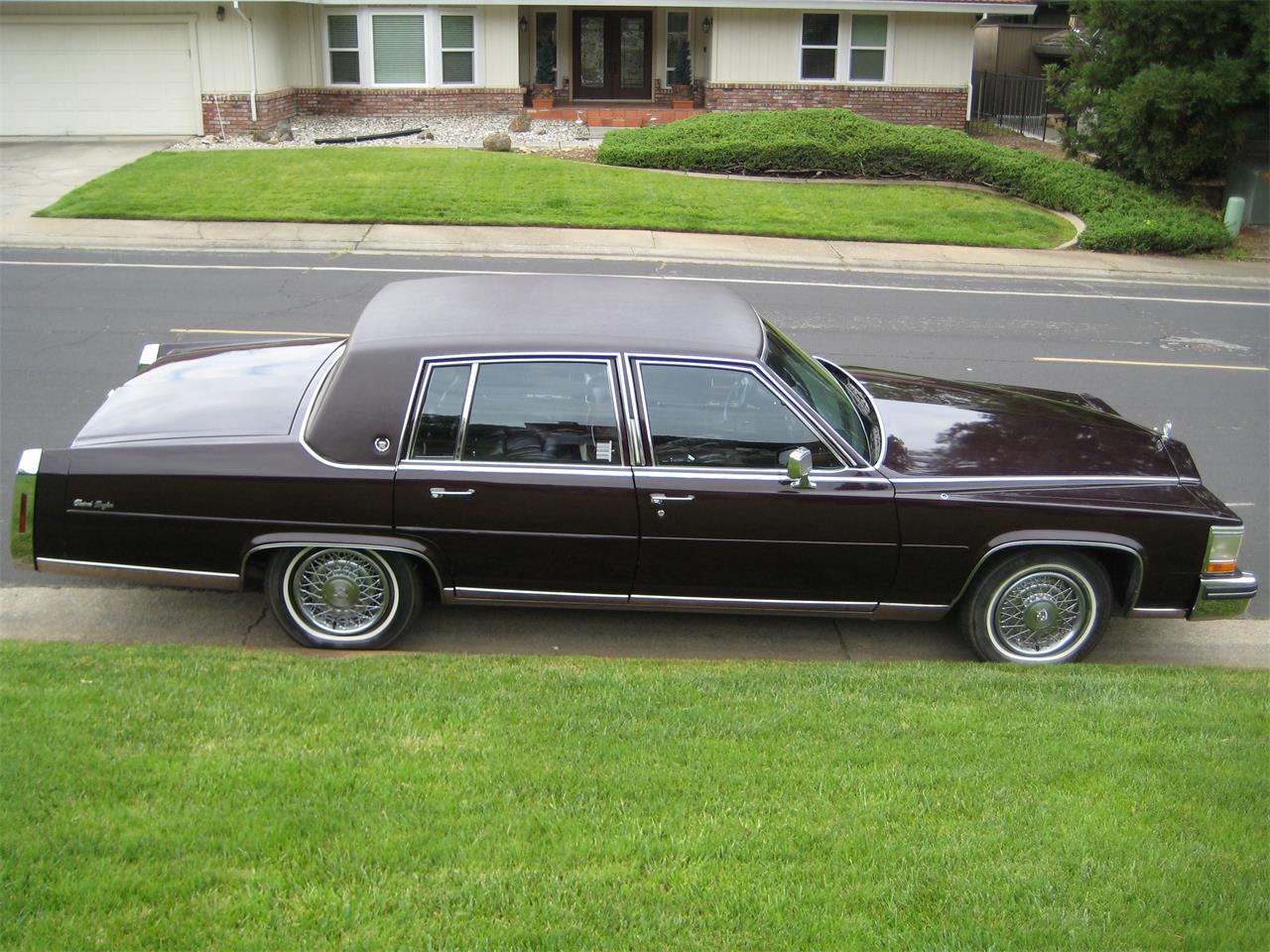 Cadillac fleetwood 1985