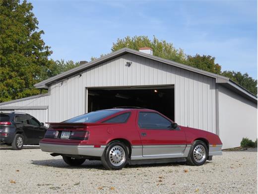 Dodge daytona 1985