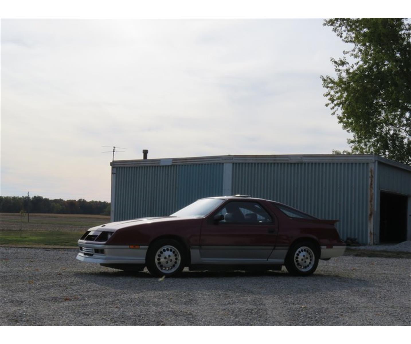 Dodge daytona 1985