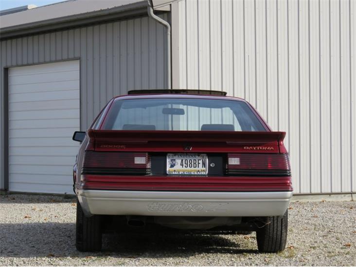 Dodge daytona 1985