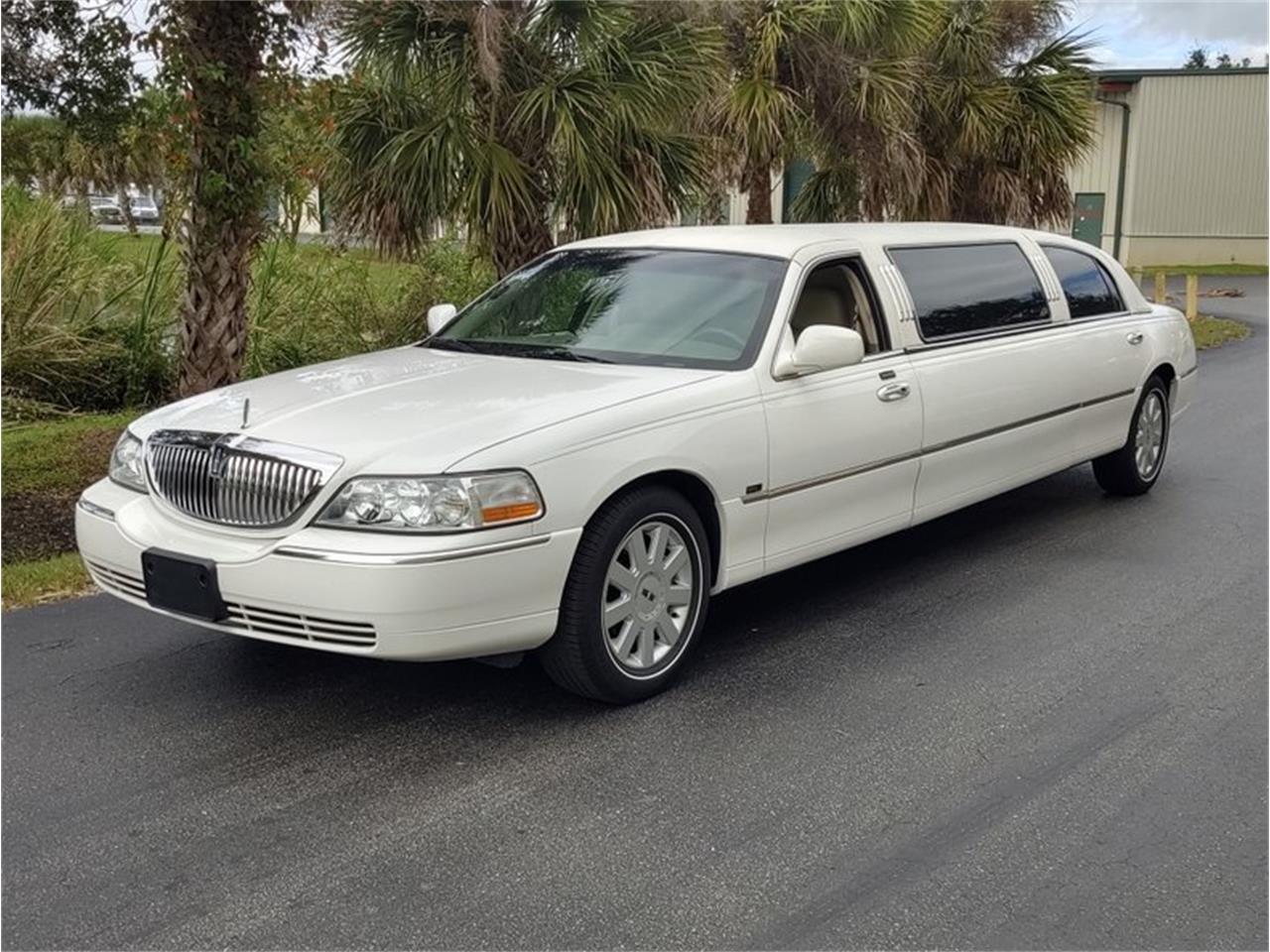 2005 Lincoln Town Car For Sale | ClassicCars.com | CC-1293662