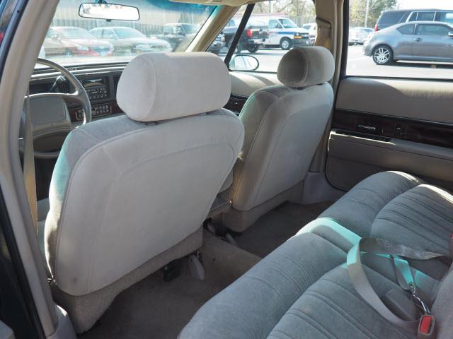 1998 Buick LeSabre (CC-1294121) for sale in Downers Grove, Illinois